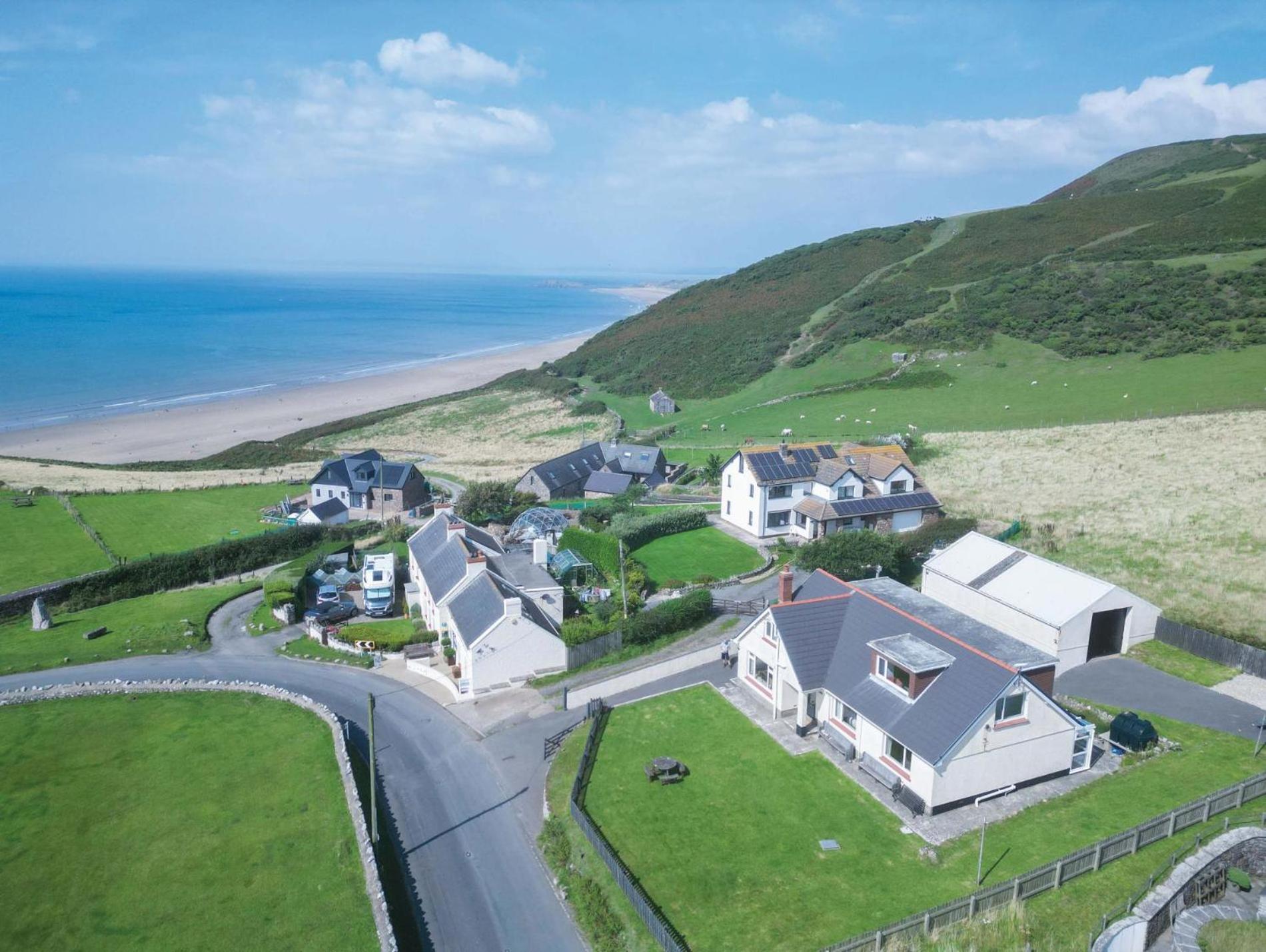 Carissima - 4 Bedroom House - Rhossili Esterno foto